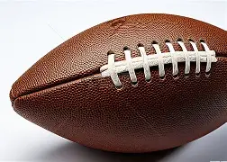 ayx爱游戏官网 -关于橄榄球联赛掀起高潮,云贵白虎队淘汰对手东城天狼队,战至最后一刻——高压逼抢成功的信息