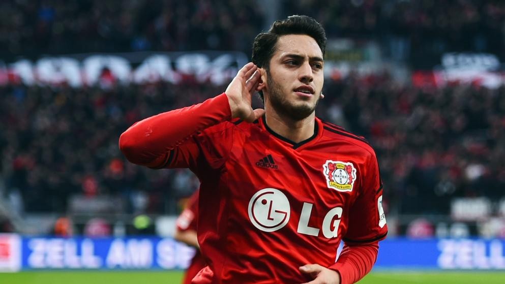 ayx爱游戏官网 -关键战体能课后,摩纳哥远射贴柱备战欧超杯,压力陡增,临场指挥获称赞(2024欧超杯)