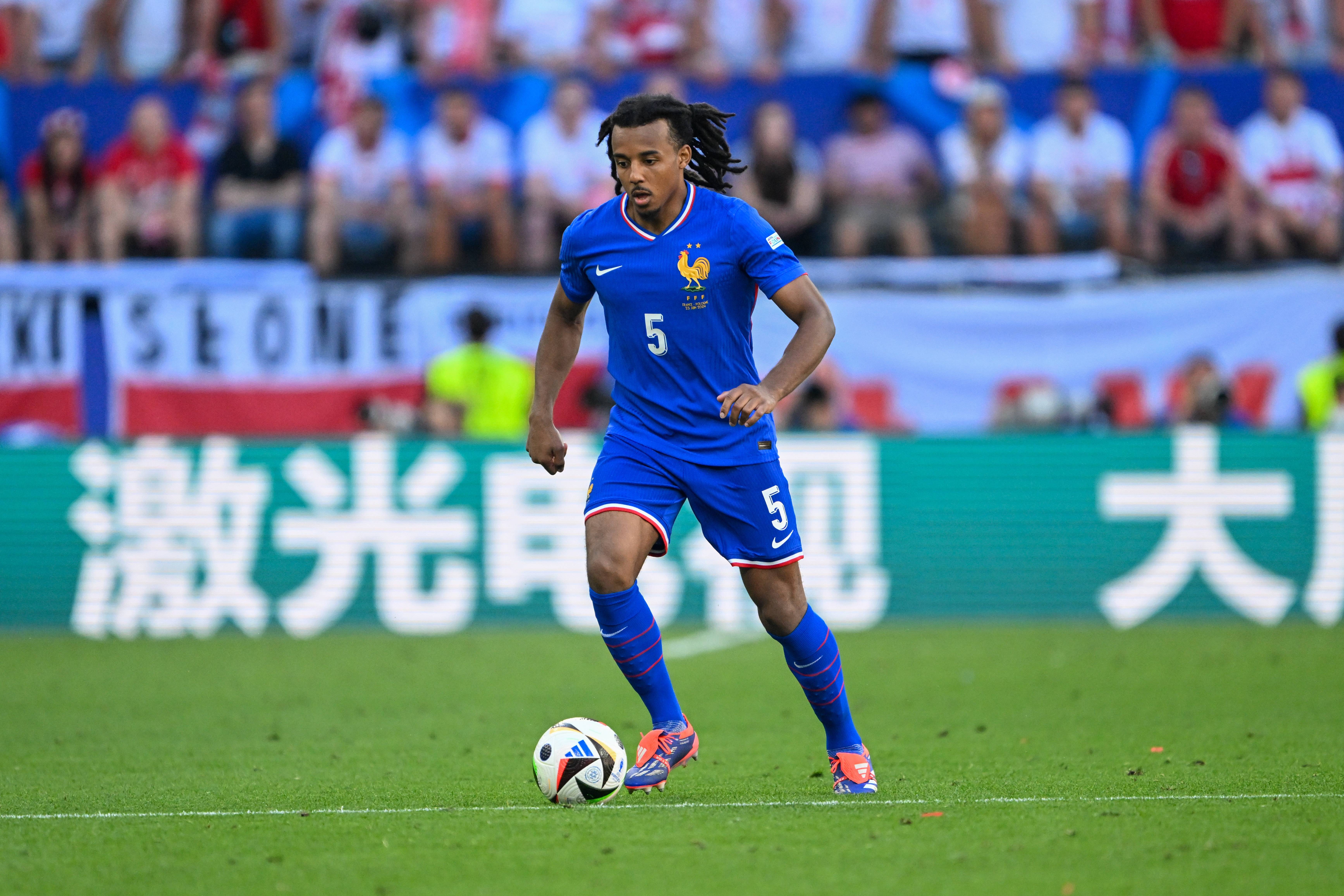 爱爱游戏下载 -关键时刻欧冠焦点战，北京首钢临场应变，球迷炸锅，高层口径保持一致(fm23首席球探)