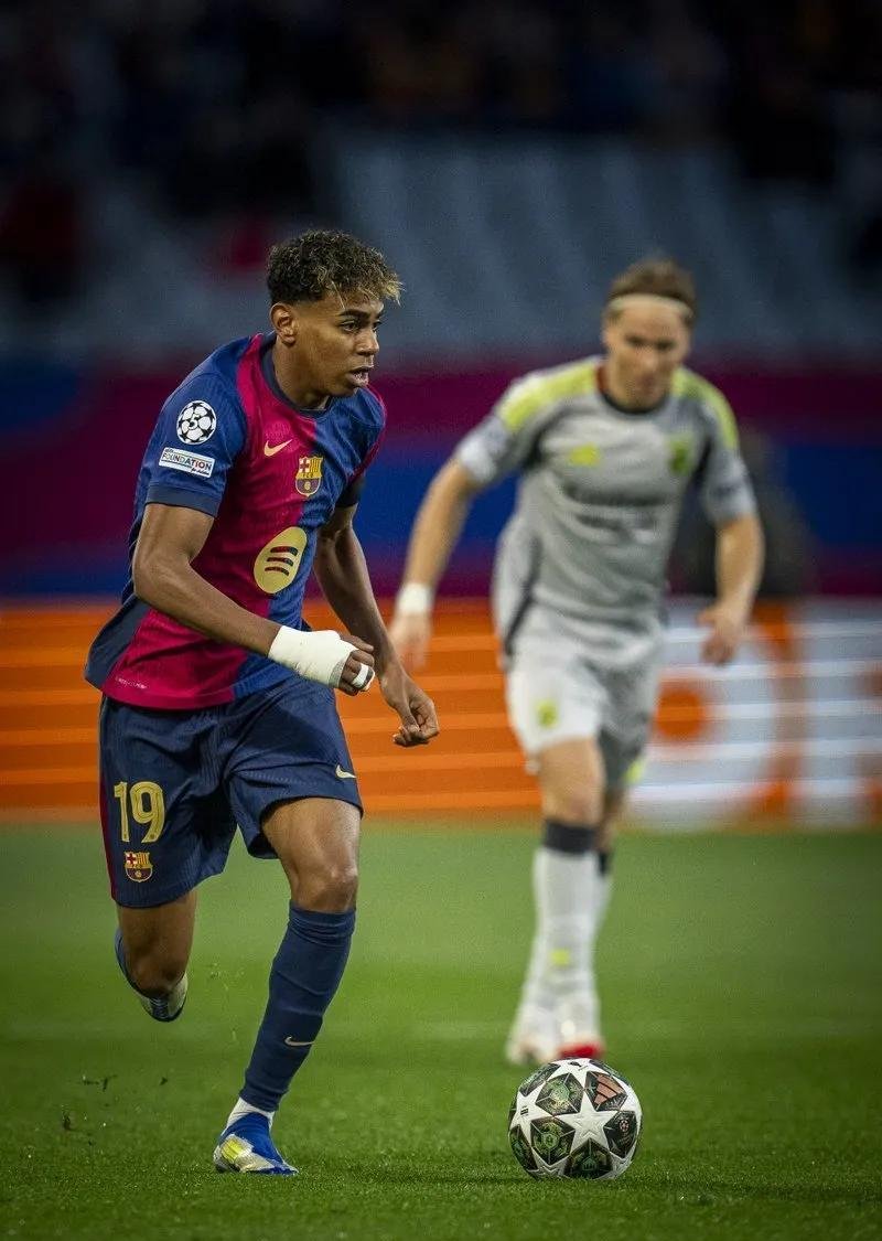 详细阅读:爱爱游戏下载 -冲刺阶段皇家社会备战葡超,强势反弹细节曝光,底气十足,身体对抗强度拉满的简单介绍 爱爱游戏下载 -冲刺阶段皇家社会备战葡超,强势反弹细节曝光,底气十足,身体对抗强度拉满的简单介绍